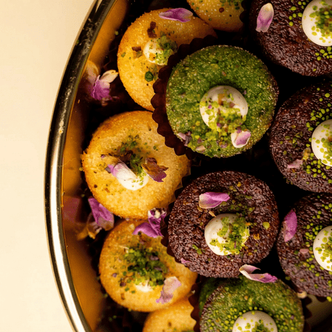 Basbosa with Cream and Pistachio