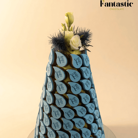 Blue Chocolate Pyramid with 5 Fillings and Fresh Flowers (24)