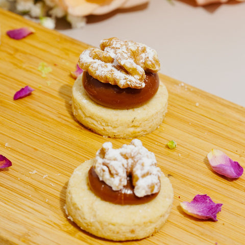 Caramel Ghraiba Plate