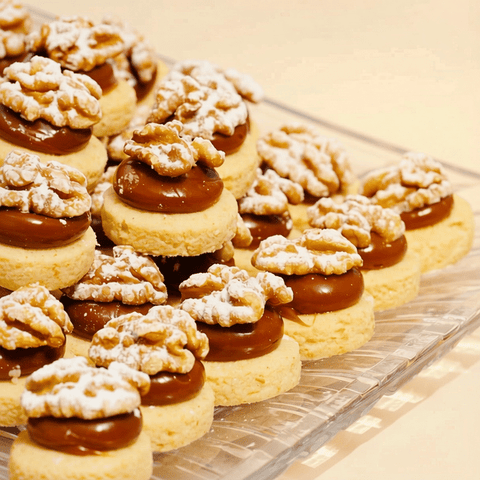 Caramel Ghraiba Plate
