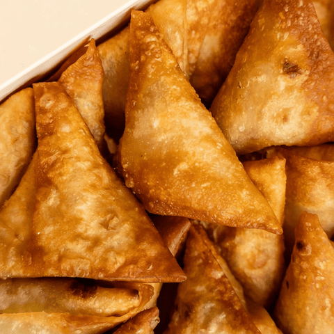 Cheese & Veggie Stuffed Samosa Box
