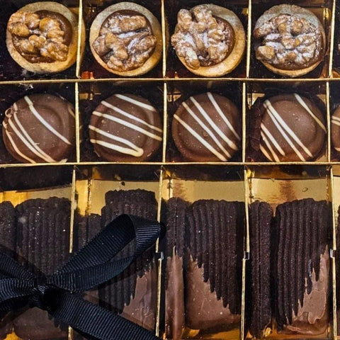 Chocolate Petit Four, Biscuit & Ghraiba Box