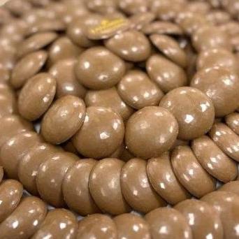 Crystal Plate of Chocolate Macarons