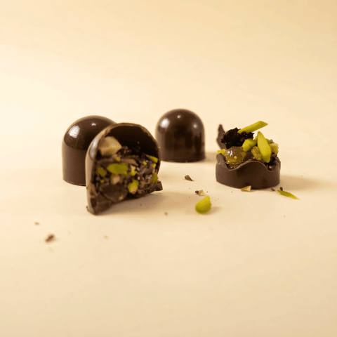 Dark Chocolate — Raisins & Nuts