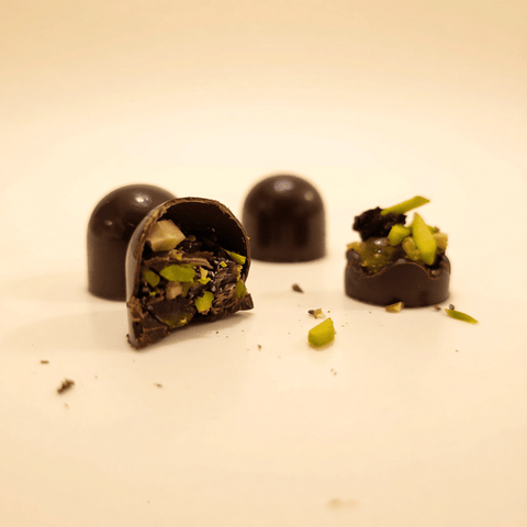 Dark Chocolate — Raisins & Nuts