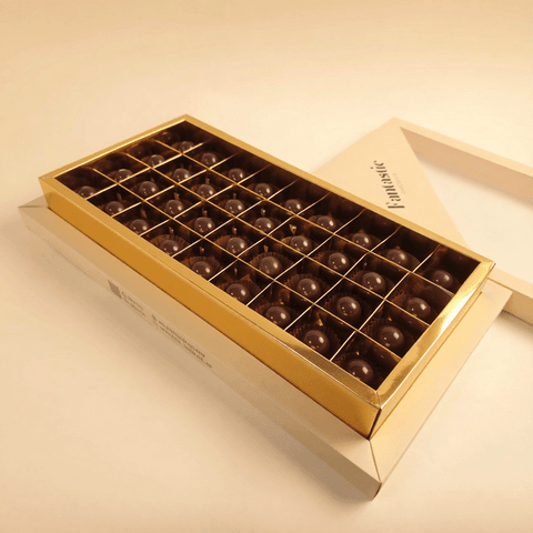 Dark Chocolate — Raisins & Nuts