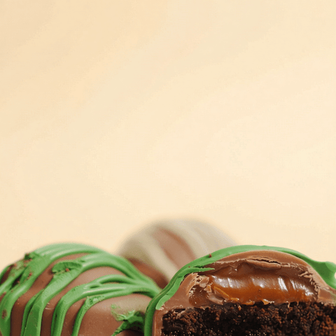 Kuwait Flag Caramel Biscuit Box