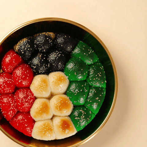 Kuwaiti flag cheese - stuffed honeycomb bread