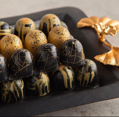 Rectangle Black Tray of Black and Gold Marble Chocolate