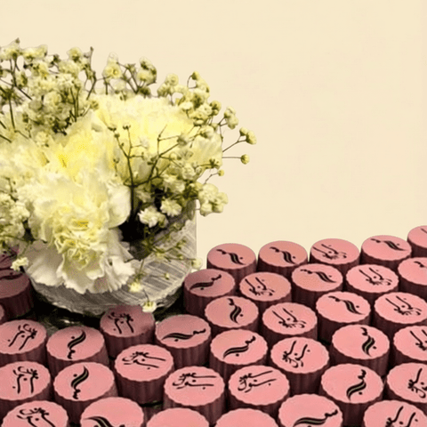 Round Mirror Tray of Name Printed Pink Chocolate 80 pieces