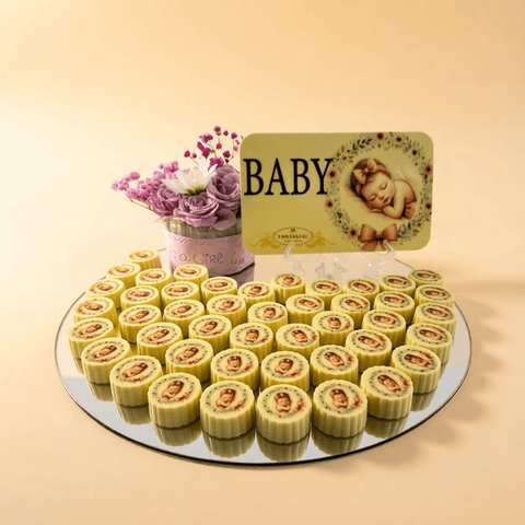 Round Mirror Tray of Newborn Printed White Chocolate 40 pieces